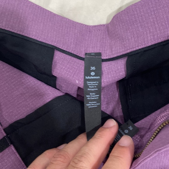 Lululemon abc slim shorts size 36. Purple. 7 inch . Mint - Picture 2 of 3